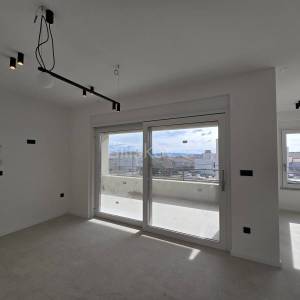 Prodaja,stan površine 111m2 u luksuznom resortu,Kaštela