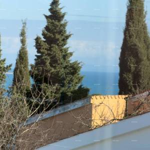 Prodaje se atraktivna kuća u Premanturi s pogledom na more