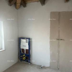 Prodaje se  atraktivna kuća u visokoj fazi gradnje, blizu Kanfanara