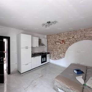 Prodaje se fantastična kuća sa tri stana u Medulinu!