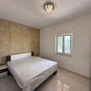 Prodaje se fantastična kuća sa tri stana u Medulinu!