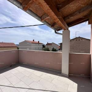 Prodaje se fantastična kuća sa tri stana u Medulinu!