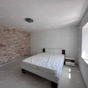 Prodaje se fantastična kuća sa tri stana u Medulinu!