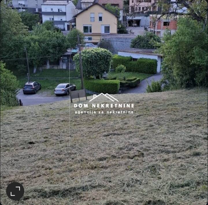 PRODAJE SE GRAĐEVINSKO ZEMLJIŠTE U ZAGREBU NA MARKUŠEVCU