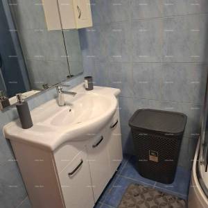 Prodaje se kamena kuća u nizu, nanovo obnovljena, Buje!