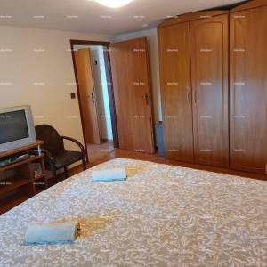 Prodaje se kuća, 170 m2, Karojba