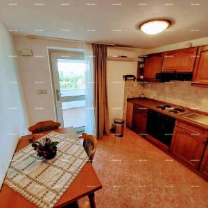 Prodaje se kuća, 170 m2, Karojba