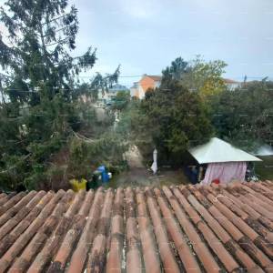 Prodaje se  kuća sa tri stana, Umag