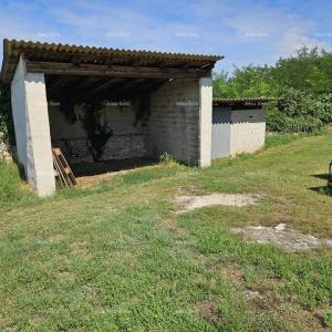 Prodaje se  kuća u izgradnji, 70 m2 blizu Vrsara