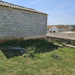 Prodaje se  kuća u izgradnji, 70 m2 blizu Vrsara