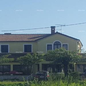 Prodaje se  kuća u  Umagu