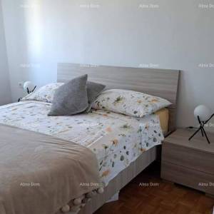 Prodaje se lijep stan u Puli – 33.20m². Blizina Caffe bara