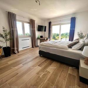 Prodaje se  lijepa i moderna kuća, Poreč