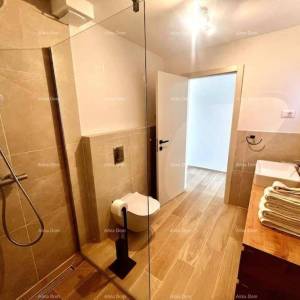 Prodaje se  lijepa i moderna kuća, Poreč