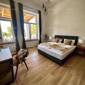 Prodaje se  lijepa i moderna kuća, Poreč