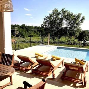 Prodaje se  lijepa i moderna kuća, Poreč