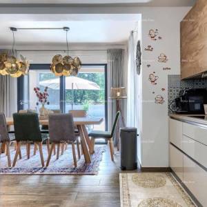 Prodaje se luksuzna vila s bazenom u zelenoj oazi u okolici Labina