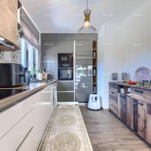 Prodaje se luksuzna vila s bazenom u zelenoj oazi u okolici Labina