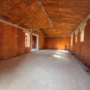 Prodaje se prizemnica sa bazenom- trenutno roh bau faza, Sveti Petar u Šumi- blizina Pazina!