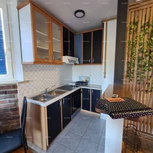 Prodaje se stan na odličnoj lokaciji u Puli-Veruda, blizina mora!