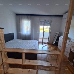 Prodaje se stan na odličnoj lokaciji u Puli-Veruda, blizina mora!