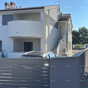 Prodaje se stan u novogradnji – Šišan