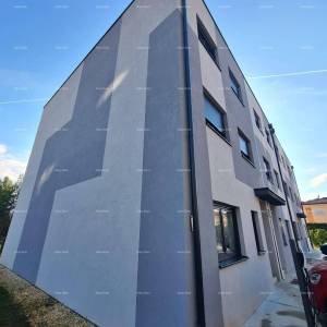 Prodaje se stan u Puli