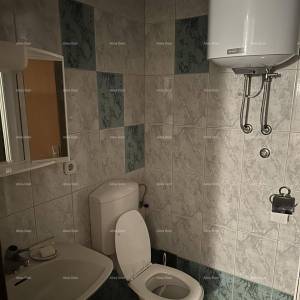 Prodaje se stara kamena duplex  kuća s pogledom na more