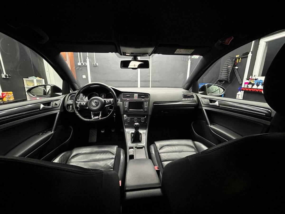 Prodajem automobil Golf 7, *R Line oprema*2015 godina 8.000€