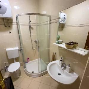 Prodajemo stan sa vrtom na odličnoj lokaciji, Pula. Valdebek