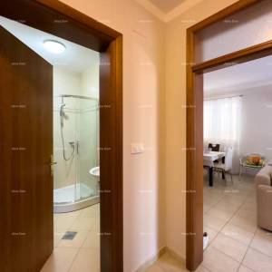 Prodajemo stan sa vrtom na odličnoj lokaciji, Pula. Valdebek