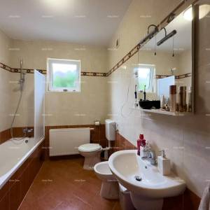 Prodajemo stan sa vrtom na odličnoj lokaciji, Pula. Valdebek