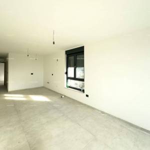 Prodajemo stan u novoj zgradi u Banjolama.