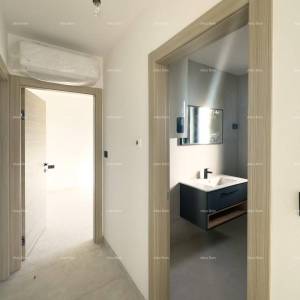 Prodajemo stan u novoj zgradi u Banjolama.