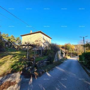 Prodajemo staru Istarsku kamenu kuću sa pogledom na Grožnjan.