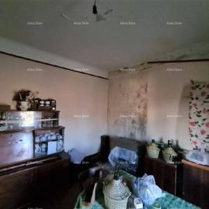 Prodajemo staru Istarsku kamenu kuću sa pogledom na Grožnjan.