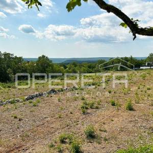 Prostano građevinsko zemljište s pogledom na more 8600m2