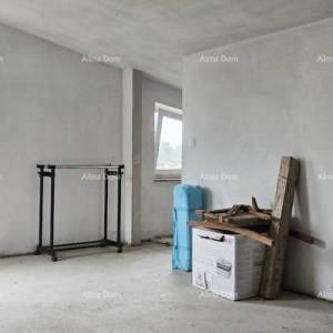 Pula – Busoler, Četverosoban stan u roh-bau fazi