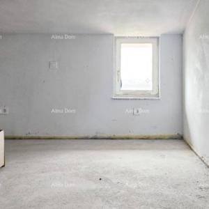 Pula – Busoler, Četverosoban stan u roh-bau fazi