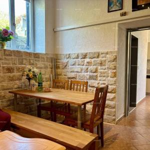 PULA, centar – prodaja / stan 55 m² s vrtom i parkirnim mjestom