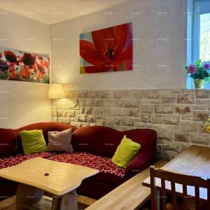 PULA, centar – prodaja / stan 55 m² s vrtom i parkirnim mjestom