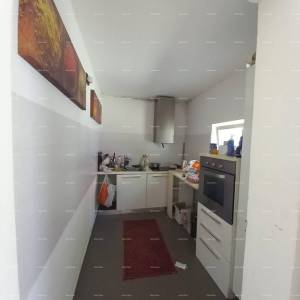 Pula!  Prizemnica s velikim vrtom i terasom.