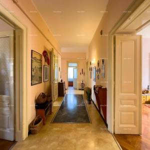 Pula! Stan u centru grada!