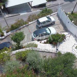 Rabac, kuća sa četiri stambene jedinice, te predivnim pogledom na more