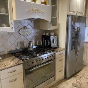 Rabac, kuća sa četiri stambene jedinice, te predivnim pogledom na more