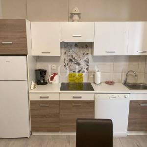 Rabac, kuća sa četiri stambene jedinice, te predivnim pogledom na more