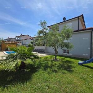 Raša – Vila s privatnim bazenom i vrtom