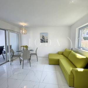 Ravni, dvosobni stan sa pogledom na more