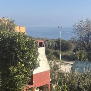 Ravni, dvosobni stan sa pogledom na more