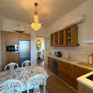 Renovirani stan u Centru Pule!